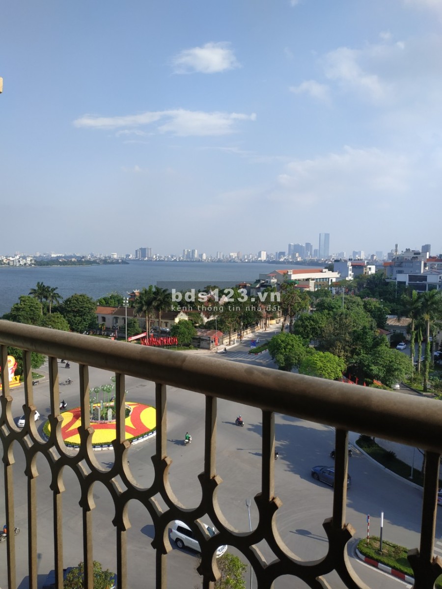 Em độc quyền cho thuê căn hộ như ảnh, làm việc 1-1 với chủ nhà nên được giá tốt nhất.