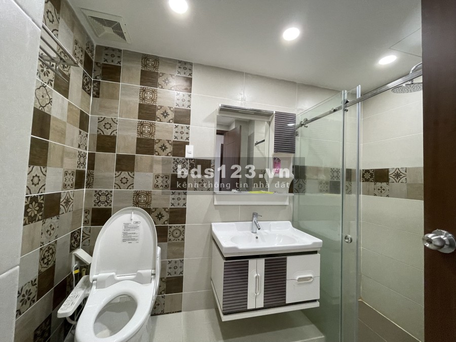 Cho thuê 3PN 2WC dt 87m2 Nội thất đầy đủ, c/cư cao cấp Garden Gate Quận Phú Nhuận