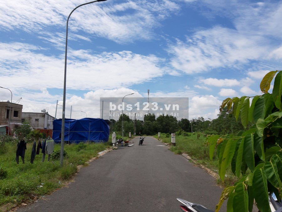 Tặng kèm ngay 5m2 đất nông nghiệp, ưu đãi đất nền giá rẻ tại Bình Chánh sổ hồng chính chủ
