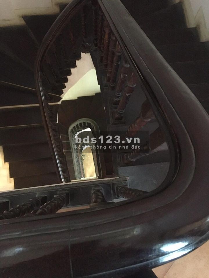 Mình cần bán gấp nhà 2 tầng 56/75m2 tại Ngọc Lâm giá 3 tỷ, sổ đỏ chính chủ cam kết pháp lý