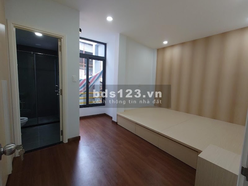 Bán Nhà Đường Hồ Thị Kỷ, Quận 10, Giá Rẻ, 55m2, 5 Lầu, 6 PN, Sát Mặt Tiền