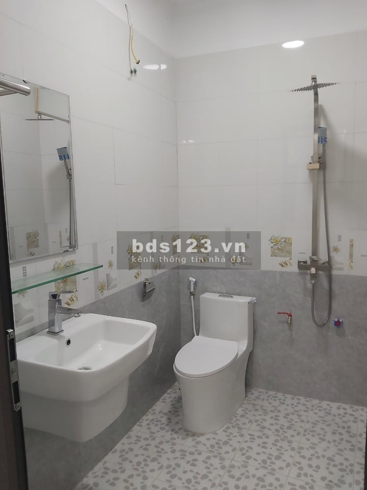 Bán gấp nhà thổ cư Dương Nội Hà Đông gần chợ, trường học khu dân cư an ninh, giá tốt