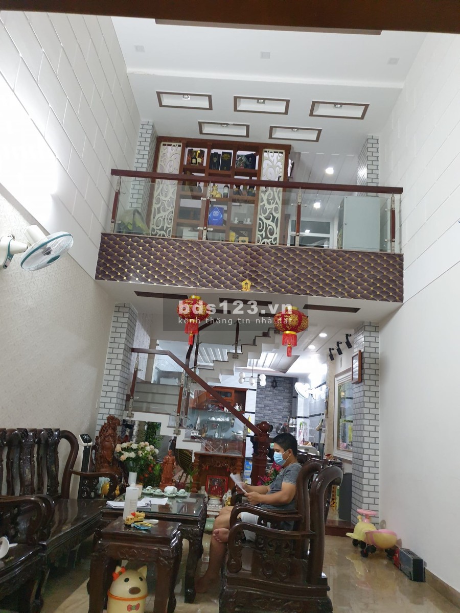 Siêu phẩm hẻm thông 6.m xe hơi ngủ trong nhà chính chủ lâu đời, tặng nội thất toàn bộ