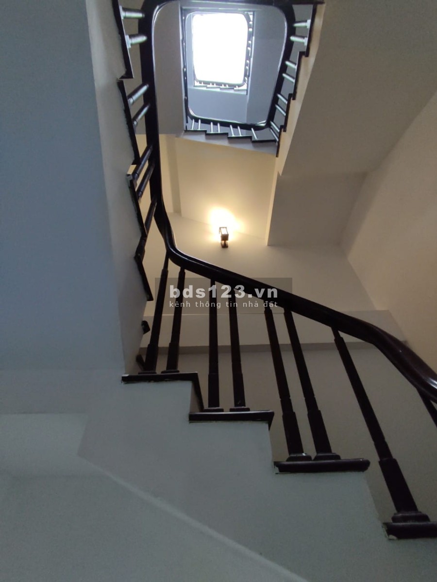 Bán nhà chung cư Mỹ Đình 8 phòng diện tích 58m2 mặt tiền 4.5m, giá chào 5.5 tỷ sổ chính chủ
