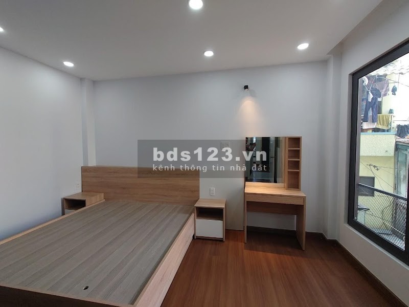 Bán Nhà Đường Hồ Thị Kỷ, Quận 10, Giá Rẻ, 55m2, 5 Lầu, 6 PN, Sát Mặt Tiền