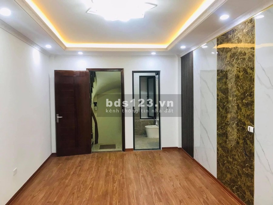 Thanh Xuân nhà mới mặt ngõ lô góc kinh doanh sổ đỏ đẹp nở hậu, sẵn sàng giao dịch