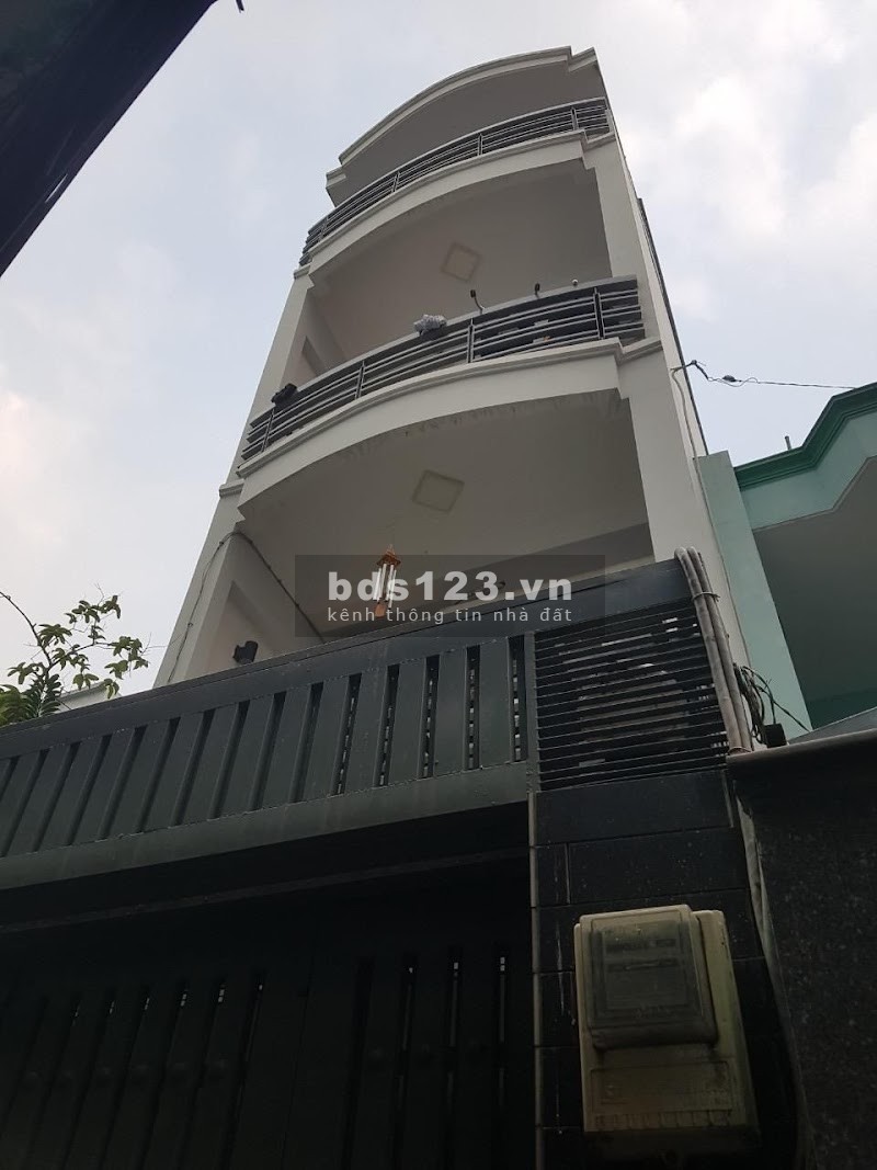 Bán nhà Đường Đinh Tiên Hoàng, Bình Thạnh, Giá Rẻ, 76m2, 4 Lầu, 5 Phòng Ngủ
