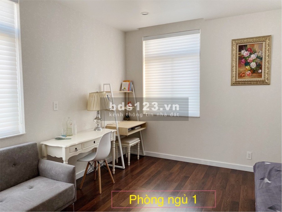 Bán nhà phố Lake View city mặt tiền đường lớn và view sông 5 tầng dt 182m2 đầy đủ nội thất