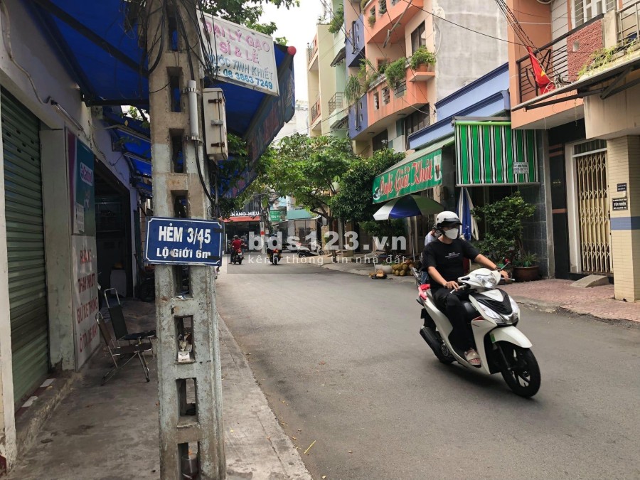 Cần tiền bán gấp nhà nguyên căn 6 phòng ngủ ngay hẻm xe hơi Thành Thái, Quân 10, giá tốt