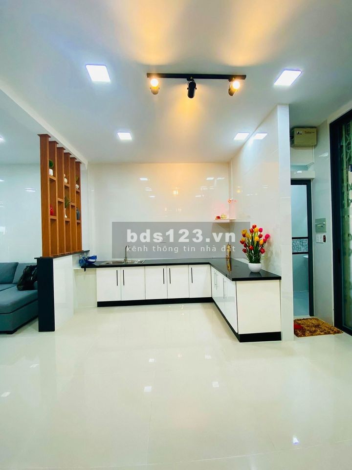 Giảm 950tr Bán nhà HXH Âu Cơ Tân Phú 55m2 2 tầng BTCT chỉ 4.89 tỷ LH 0896721788