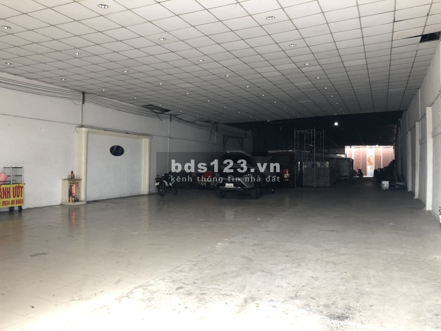 Cho thuê mặt bằng kinh doanh diện tích 700m2 đường Kinh Dương Vương, xe qua lại đông đúc