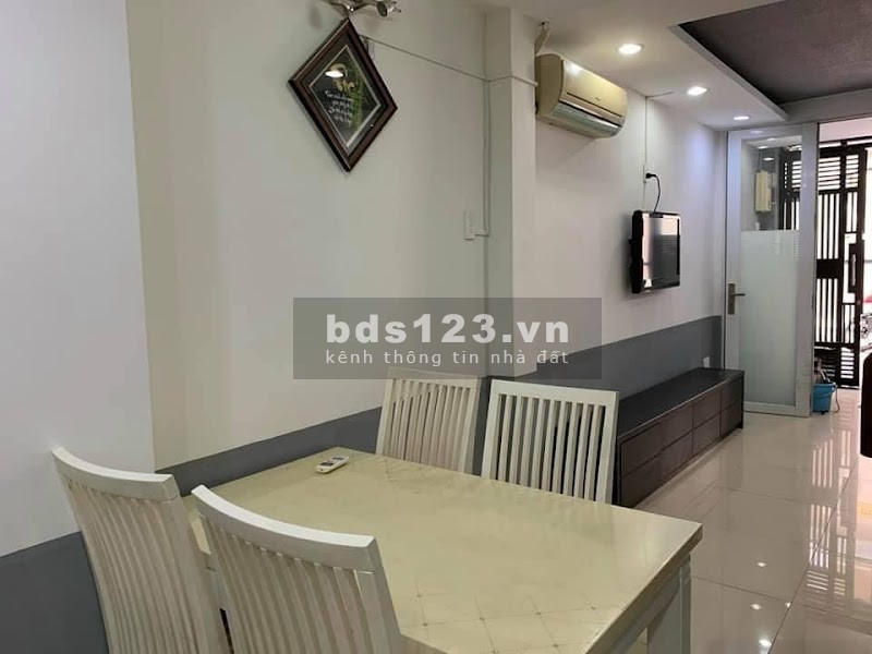 Bán nhà nguyên căn đường Nguyễn Cảnh Chân, Quận 1, giá rẻ, dtsd 35m2, 3 lầu, 3 PN