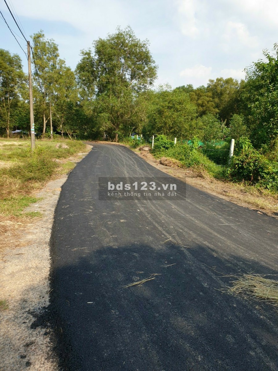 Bán 1407m có 300 thổ cư góc 2 Mặt tiền xã an nhơn tây củ chi giá 4 tỷ
