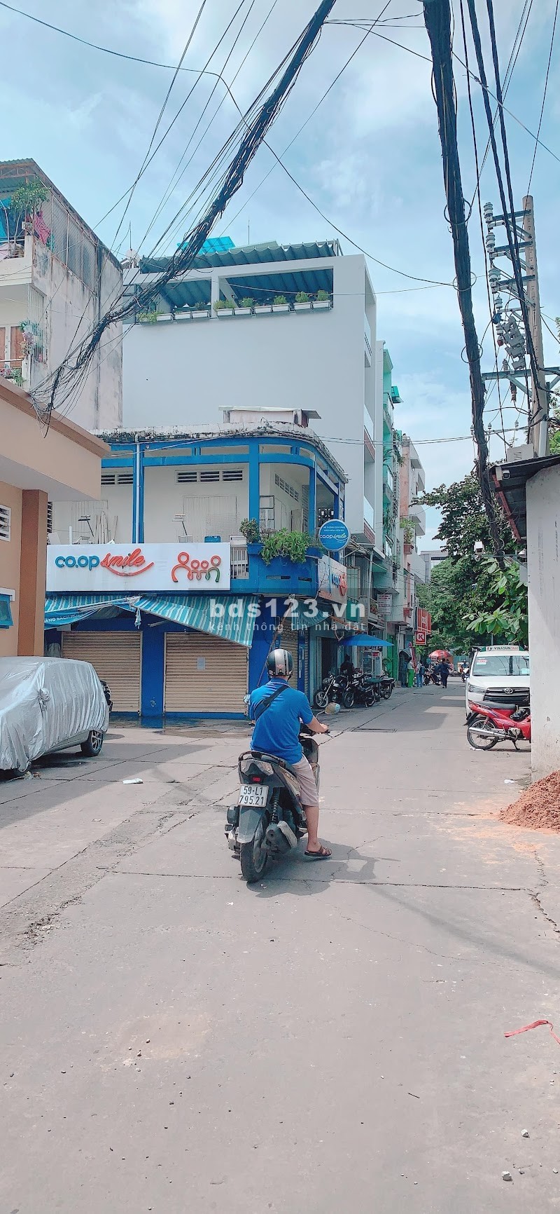 Bán nhà Đường Đinh Tiên Hoàng, Bình Thạnh, Giá Rẻ, 76m2, 4 Lầu, 5 Phòng Ngủ