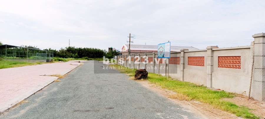Mua đất mặt tiền chợ vừa ở vừa kinh doanh lời liền tay hơn 700triệu tiện ích đầy đủ