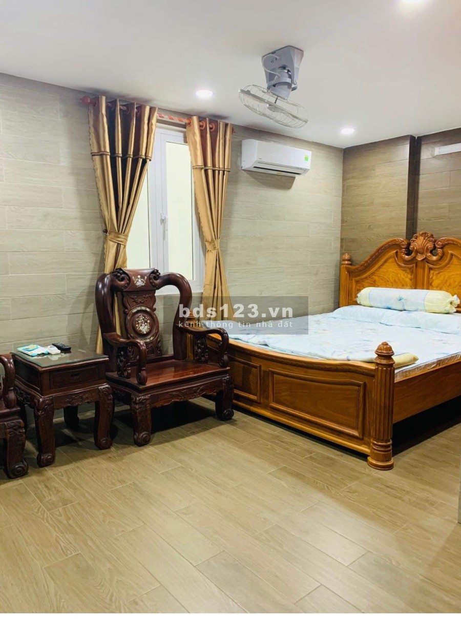 Bán căn nhà diện tích 116m2 5 tầng 2 mặt tiền đường Nơ Trang Long giảm sâu chỉ còn 20 tỷ