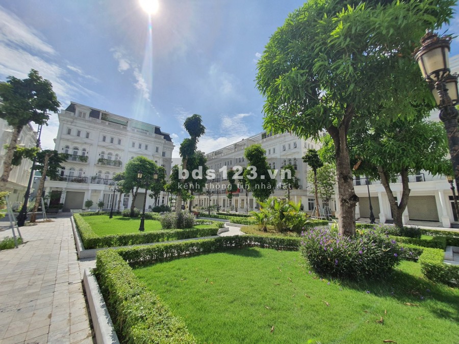 9 Căn Shophouse cuối cùng mặt tiền đường 40m Louis city Hoàng Mai, Chiết khấu 5%, HTLS 0% 12 tháng