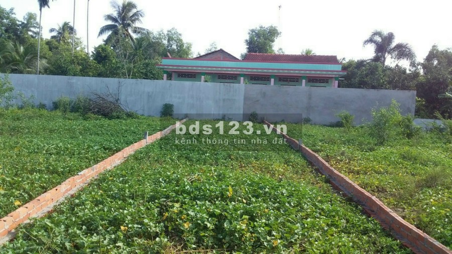 Bán gấp nền thổ cư ở ấp 3 Thạnh Đức Bến Lức Long An liên hệ 0926603762, pháp lý chính chủ