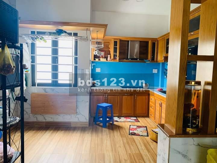 Nhà hẻm ô tô, sân thượng view 360 độ khu dân cư đông đúc, hàng xóm văn minh, tiện ích đủ