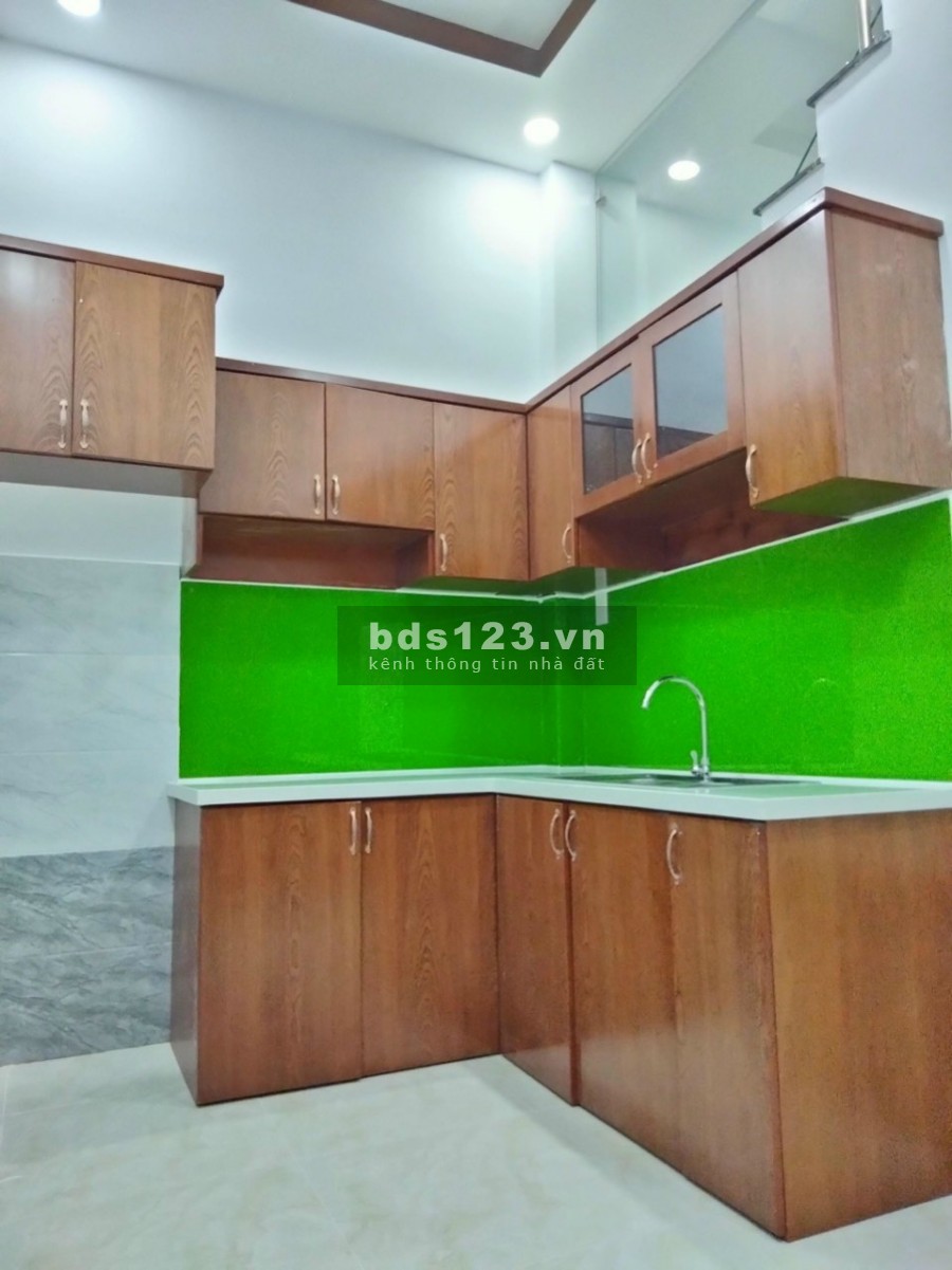 Ở Ngay hẻm ô tô siêu rẻ hẻm 3 gác khu dân cư đông đúc, sổ hồng riêng chính chủ, bàn giao ngay
