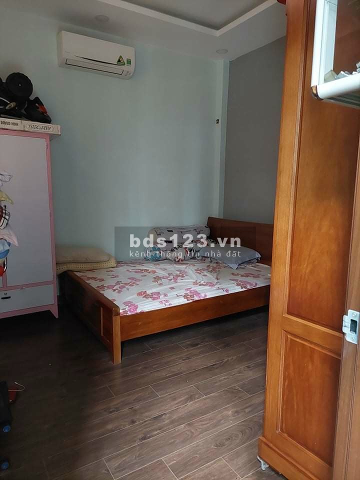 Bán nhà giáp Tân Bình, gần BigC Trường Chinh, hẻm 6m, khu dân cư đông đúc, giá 5.3 tỷ