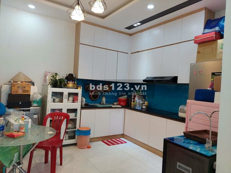 Bán nhà giáp Tân Bình, gần BigC Trường Chinh, hẻm 6m, khu dân cư đông đúc, giá 5.3 tỷ