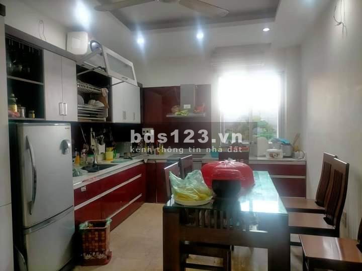 Bán Nhà Minh Khai diện tích 60m2, 4 tầng, giá bán 5.5 tỷ sổ sẵn chính chủ lh 0379766812