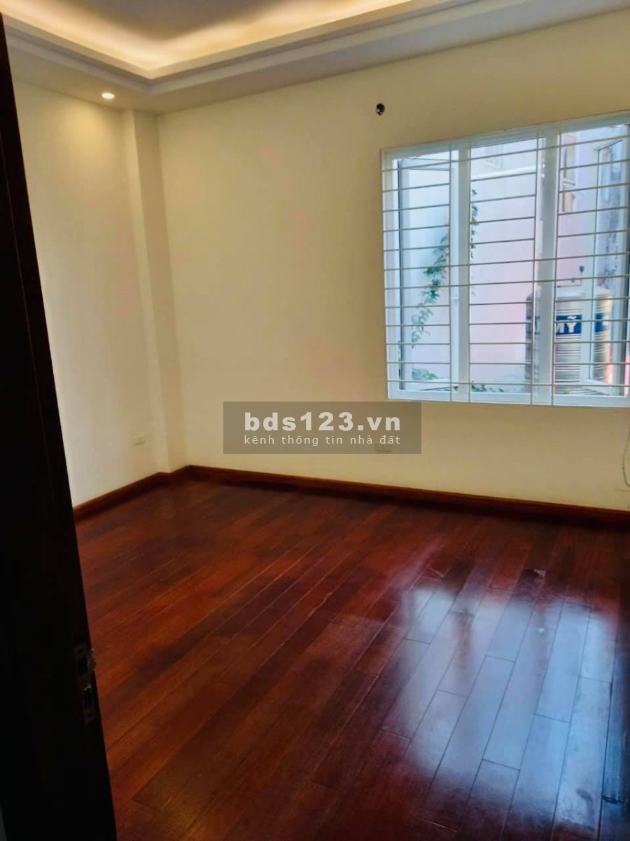 Bán nhà giá sốc nhà đẹp về ở luôn, diện tích 32m2, 5 tầng, giá 3.4 tỷ đường Hồ Tùng Mậu