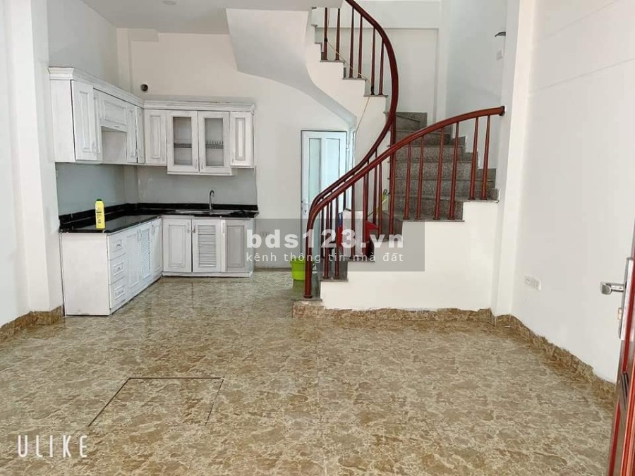 Bán nhà Hồ Tùng Mậu, 10m ô tô đỗ cửa, 50m ra phố diện tích 38m2, 5 tầng giá bán 3.9 tỷ
