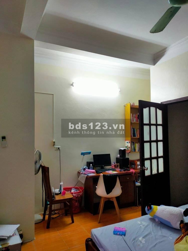 Bán nhà 50m ra đường Lê Đức Thọ, DT 46m2, 3 tầng giá 4.4 tỷ, nhà đẹp ở luôn