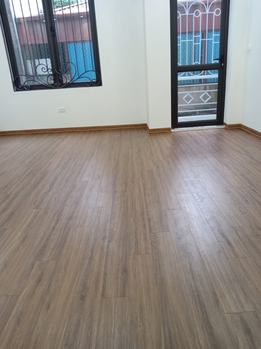 Bán Nhà Trung Tâm Hai Bà Trưng Minh Khai diện tích sử dụng 65m2 5 tầng giá cực rẻ.