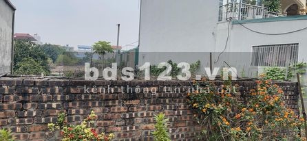 Bán nhanh lô đất thổ cư xóm 7 Đông Dư 186m, Gia Lâm. Đường ô tô 7 chỗ vào đất giá 35tr/m2