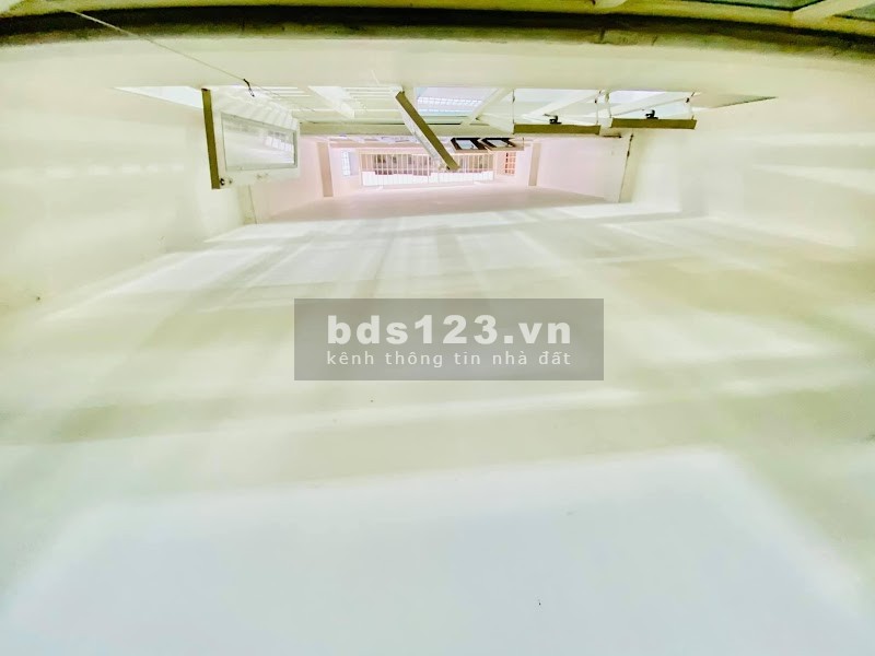 Bán Nhà Đường Ni Sư Huỳnh Liên, Tân Bình, 65m2, 5 Lầu, 7 Phòng Ngủ, HXT
