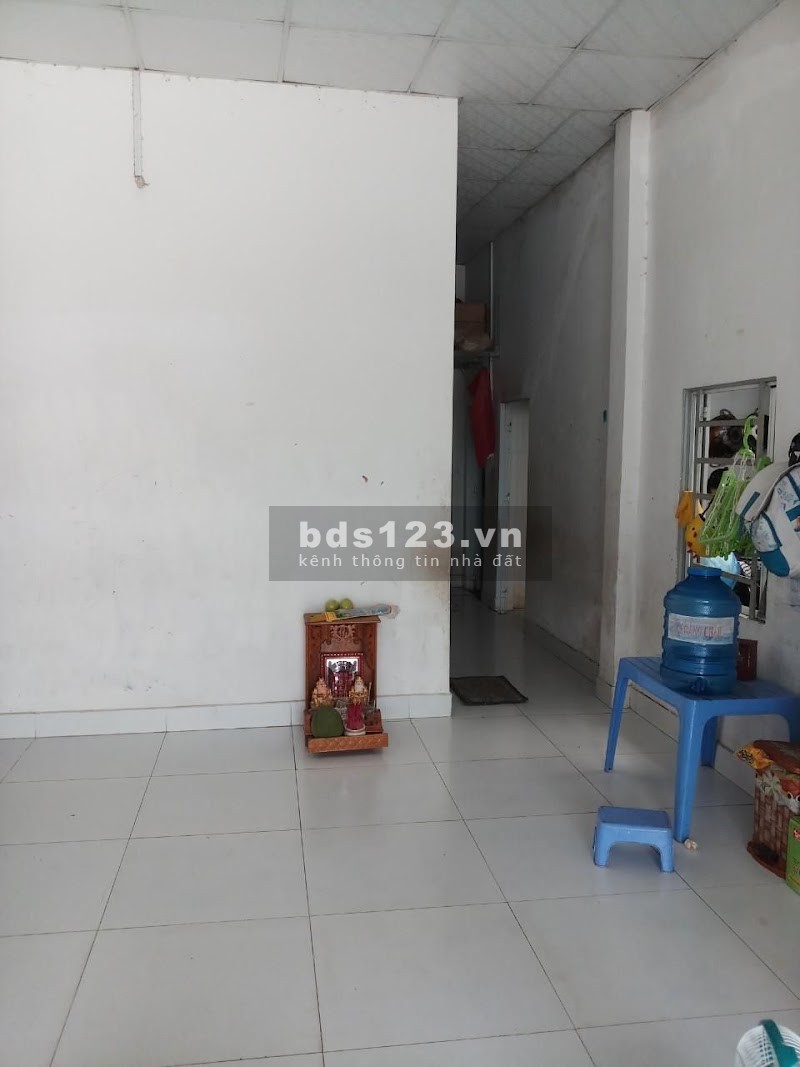Quận 9 hẻm nhựa 8m kinh doanh ngang gần 5m diện tích 61m2 nở hậu giá chỉ 3,6 tỷ