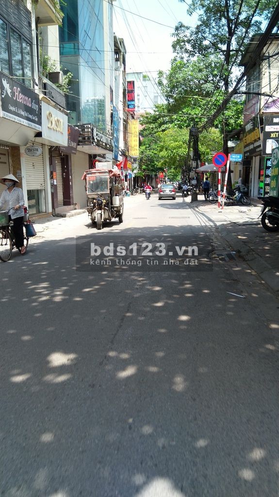 Bán nhà 50m ra đường Lê Đức Thọ, DT 46m2, 3 tầng giá 4.4 tỷ, nhà đẹp ở luôn