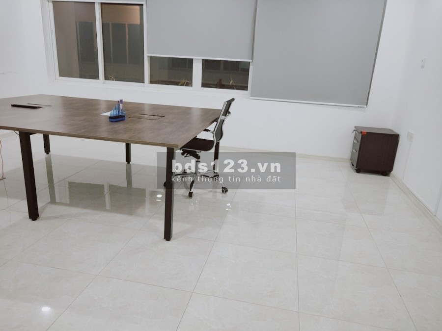 Cho thuê Saritown thuộc khu đô thị Sala giá 91 triệu/tháng tốt thương lượng, liên hệ 093689228