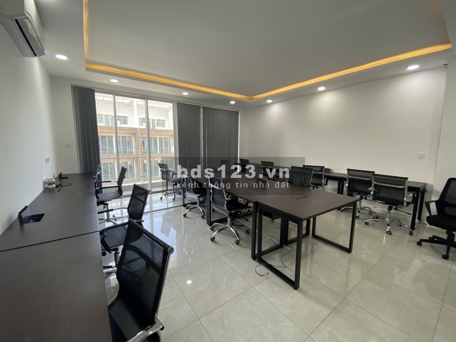 Cho thuê Saritown thuộc khu đô thị Sala giá 91 triệu/tháng tốt thương lượng, liên hệ 093689228