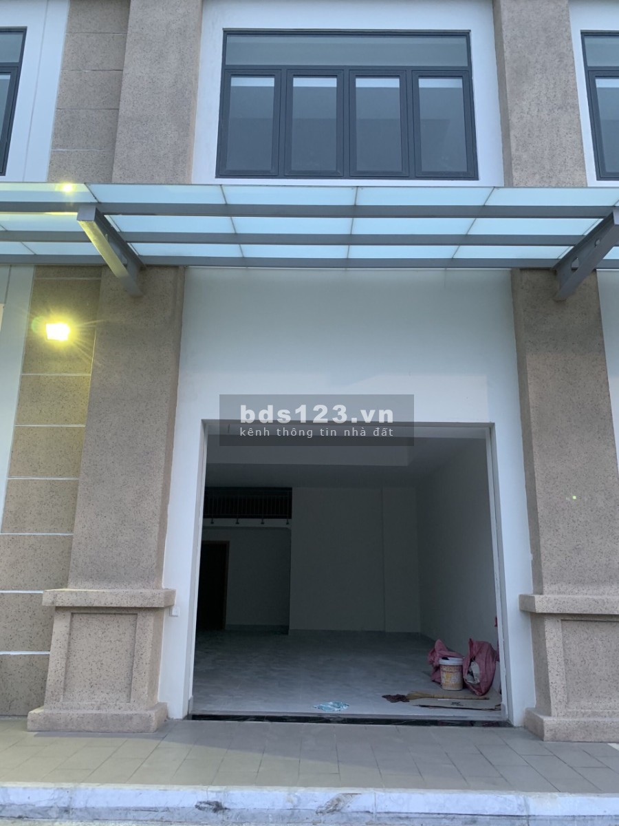Cần bán căn shophouse chung cư Centum Wealth, Quận 9 giá bán 12.6 tỷ, bao phí sang tên