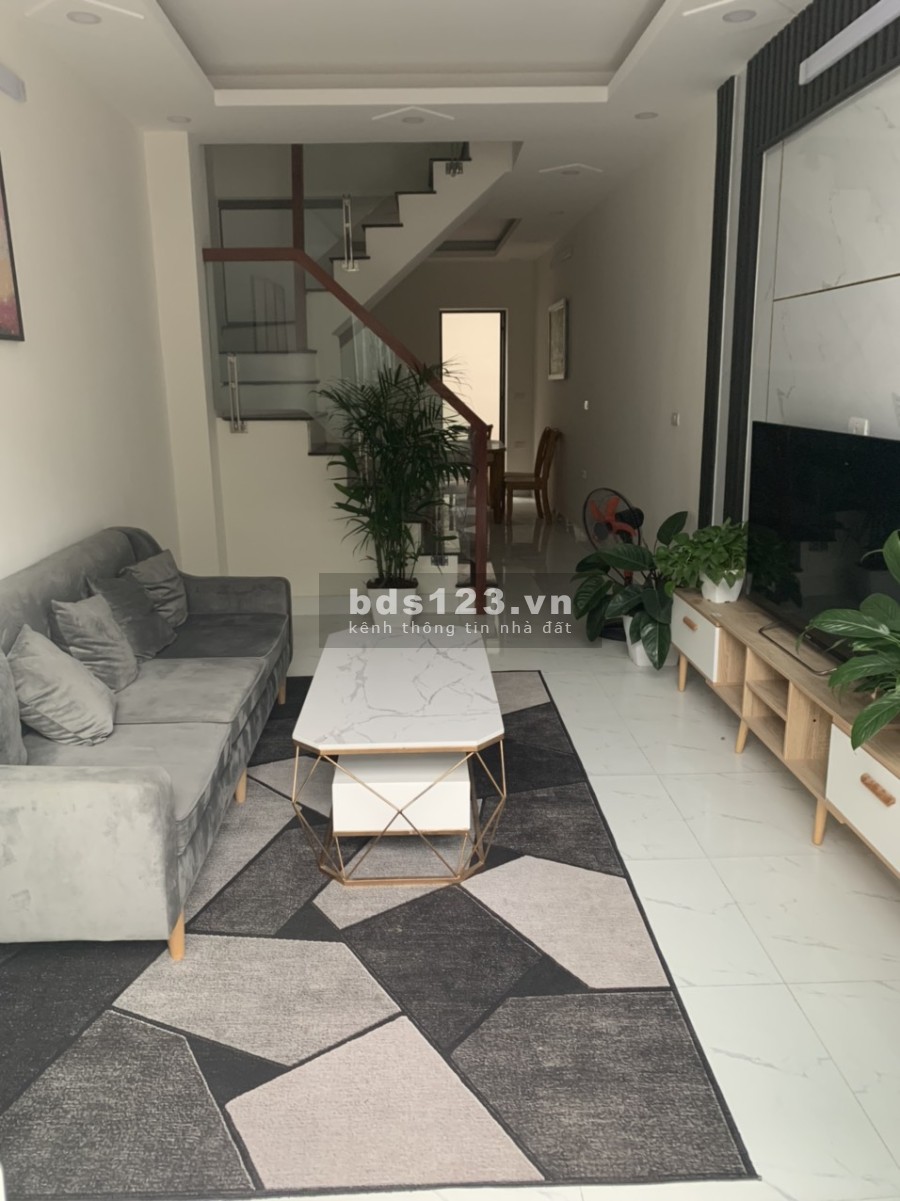 Cần bán nhà ngõ 254 Minh Khai, Quận Hoàng Mai, 3 tầng 4 ngủ diện tích sử dụng 55m2
