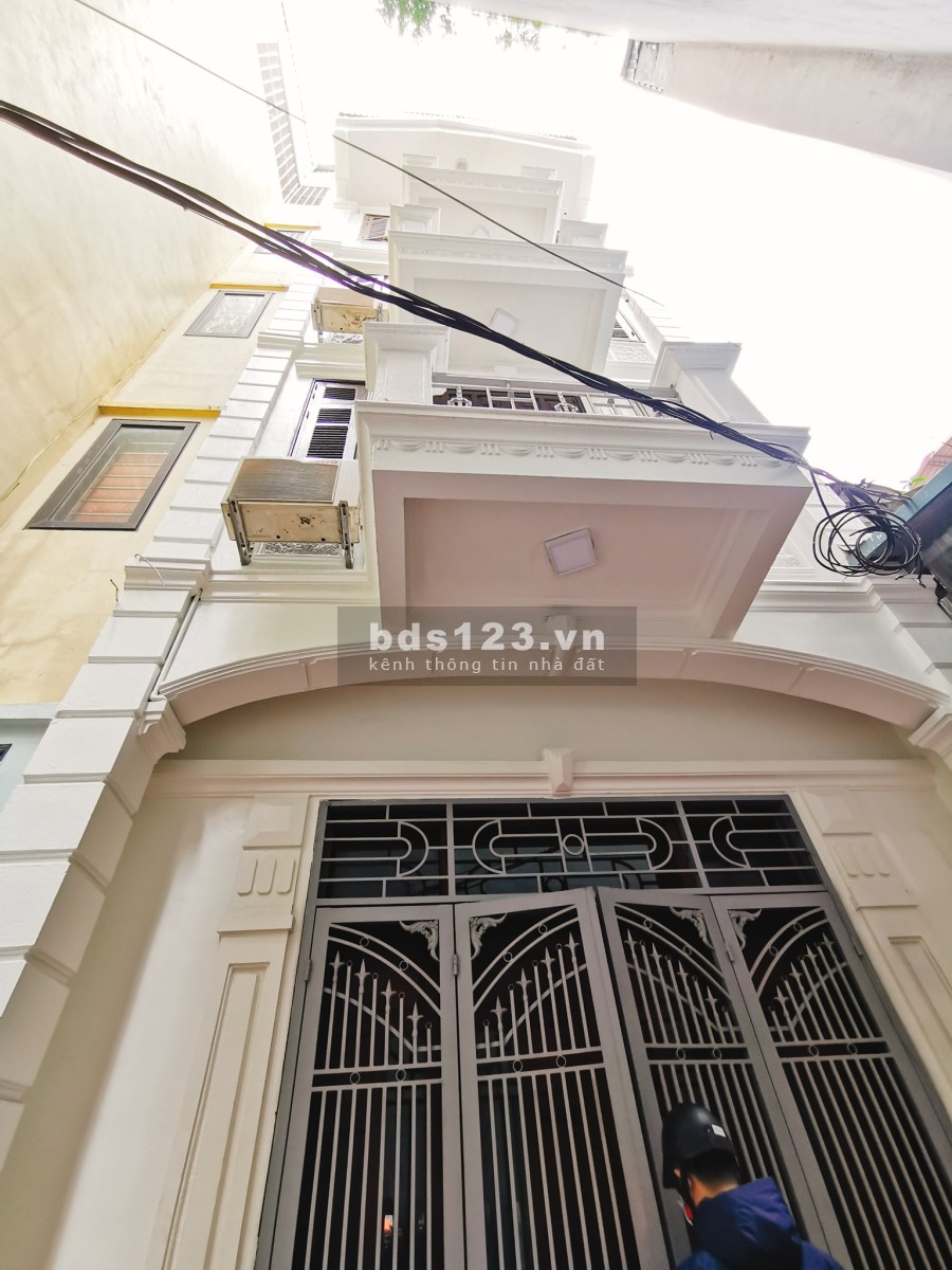 Bán nhà phố Khương Đình diện tích 59m2, 5 tầng giá 4,5 tỷ sổ đỏ chính chủ, bàn giao ngay