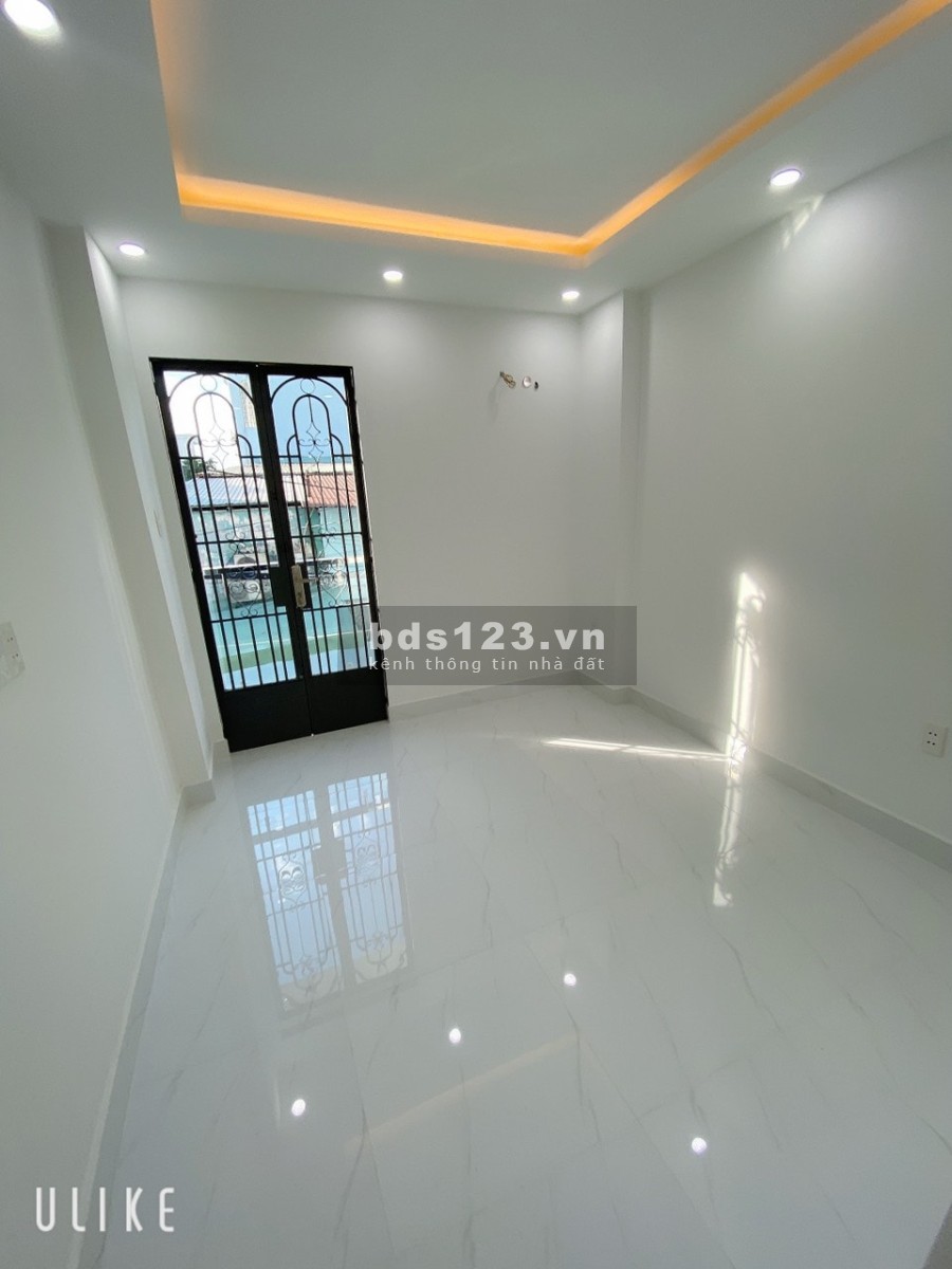 Ngay sát mặt tiền Nguyễn Thượng Hiền, nhà diện tích 3x8 giá bán 4.35 tỷ, sổ sẵn hoàn công