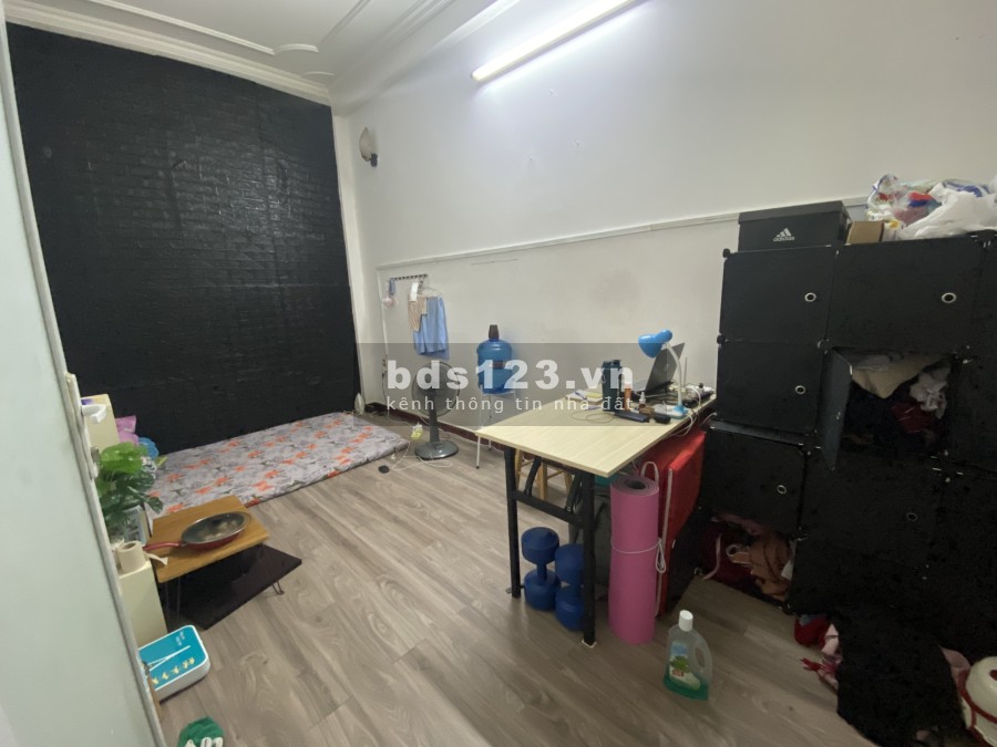 Cho thuê phòng rộng mặt tiền Đinh Bộ Lĩnh, giá siêu rẻ khu an ninh, yên tĩnh giờ giấc tự do