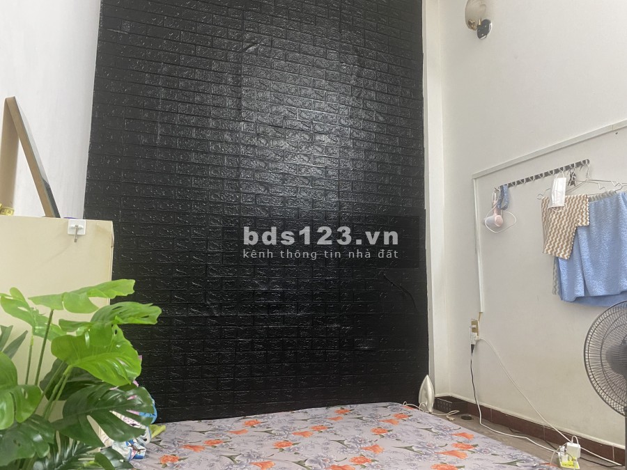 Cho thuê phòng rộng mặt tiền Đinh Bộ Lĩnh, giá siêu rẻ khu an ninh, yên tĩnh giờ giấc tự do