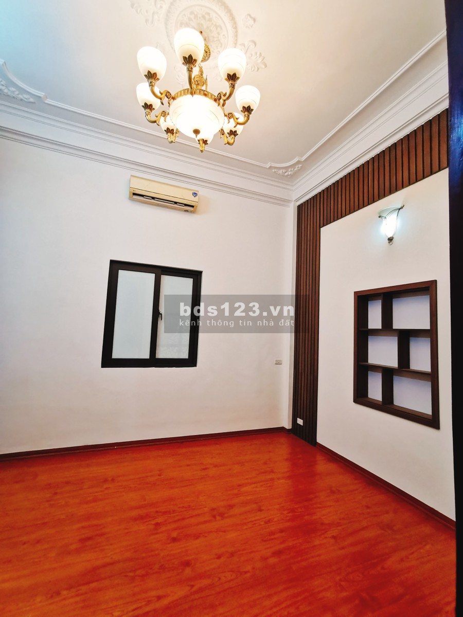 Bán nhà phố Khương Đình diện tích 59m2, 5 tầng giá 4,5 tỷ sổ đỏ chính chủ, bàn giao ngay