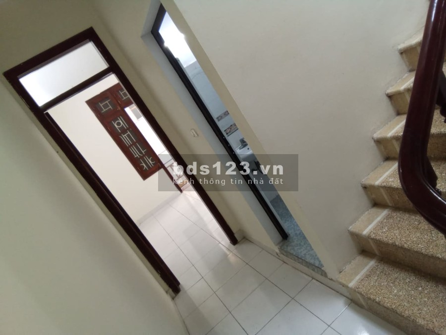 Nhà đẹp nguyên căn dt 42m2 đường Khương Trung, Quận Thanh Xuân, cách 10m ô tô chạy nhiều