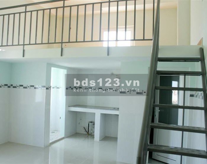 Knh doanh thua lỗ bán gấp 18 phòng trọ đối diện chợ+ 300m2 đất trong khu công nghiệp nhật-hàn