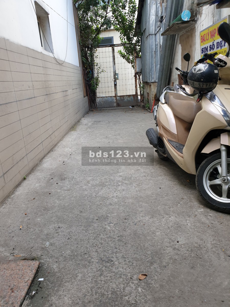 Nhà 2 mặt tiền Trường Sa và Vũ Huy Tấn cần bán đang KD có thu nhập tốt