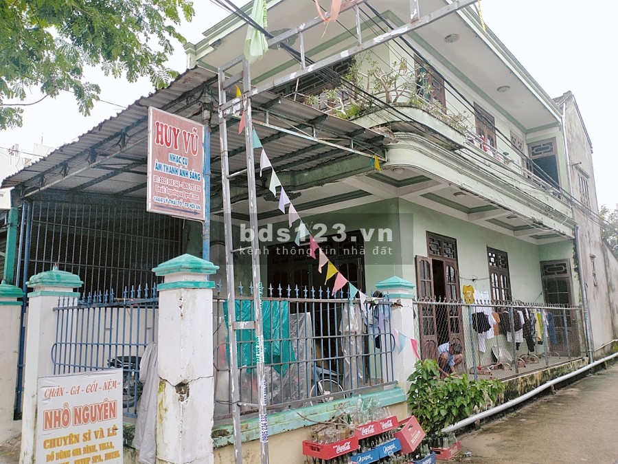 Bán nhà mặt tiền 1 tấm Lý Thái Tổ giá bán 10 tỷ, sổ sẵn chính chủ, khu dân cư hiện hữu