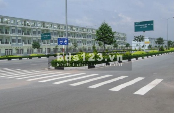 Chính chủ bán hết 9000m2 đất, sổ hồng riêng cạnh kcn Song Phương gần chợ UBND giá 510 triệu/sổ