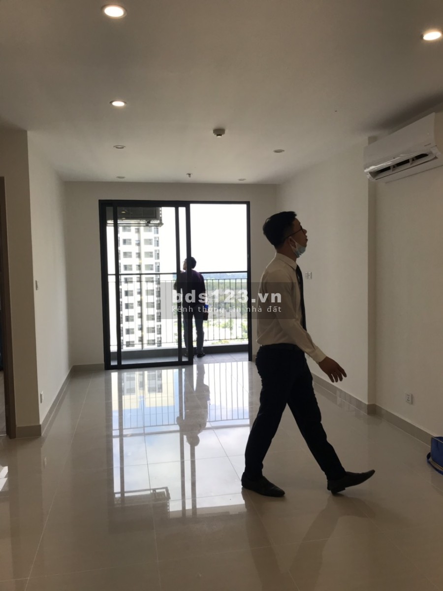 Cần tiền bán lỗ căn hộ 2PN tại Vinhomes Grand Park Quận 9 tiện ích nội khu đầy đủ